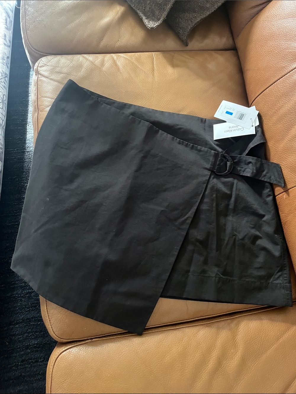 CALVIN KLEIN (XL) Sophisticated Golf/Tennis Asymmetrical Skirt Modern silhouette